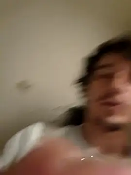 hugecock4u1990 webcam