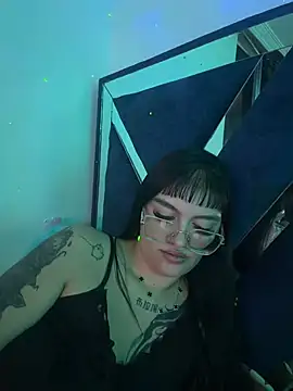 trianamor - TrianaMor's free webcam