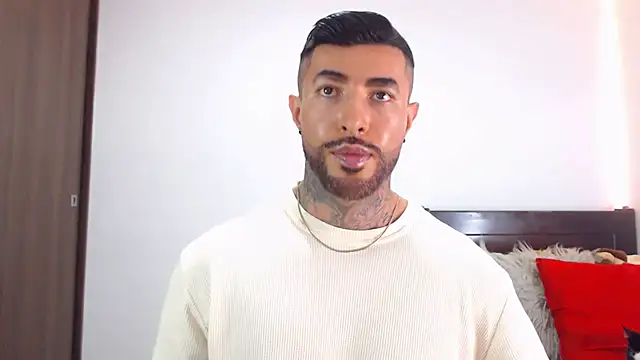 andrea_de_lucaa - Andrea_de_lucaa's free webcam - UK Sex Cams