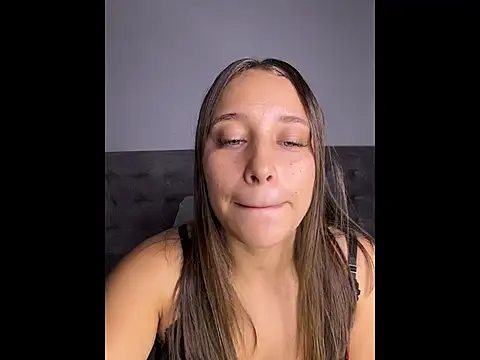 ScarletVelvetX webcam