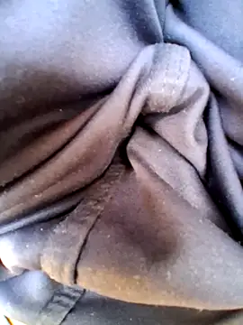 yourpussylover_20 webcam