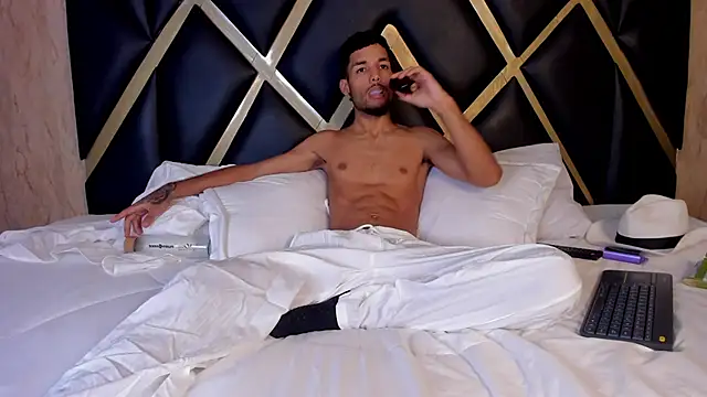 thiagoferreti (M twink) - show dance erotic