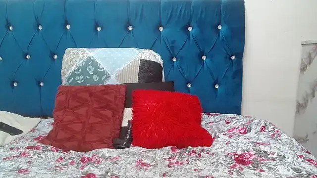 SexyDarkLadyXxx webcam