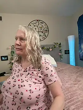 Kaitlyn_Winters webcam