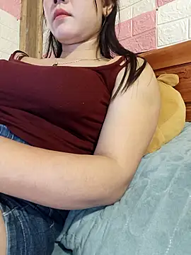 Ngocmai_lazdy webcam