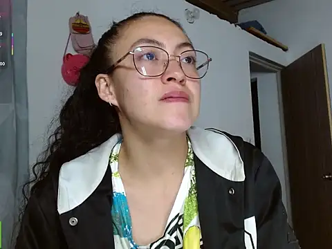 amitlu_ - Amitlu_'s free webcam - UK Sex Cams