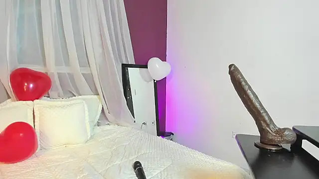 Nicole_Brown1126 webcam