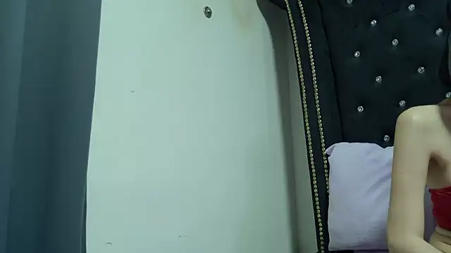 xxforyoureyesonlyxx webcam