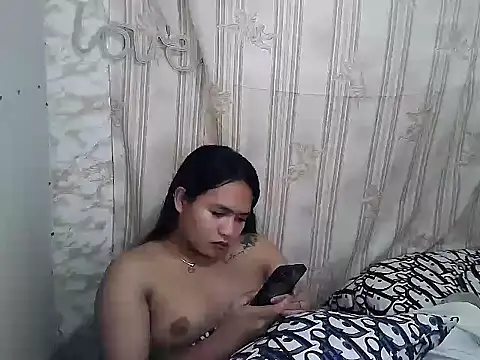 BestCausinEVER2324 webcam