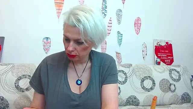 Playful_Goldie_WOW__ webcam