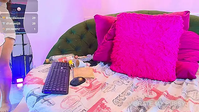 rouxinferno_cr webcam