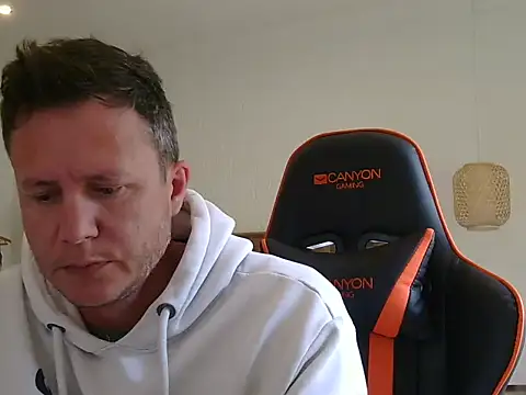 TroyDieselXXX webcam