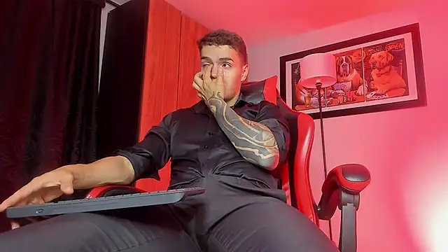 alpha_dominus_ - ALPHA_DOMINUS_'s free webcam