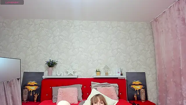 kattypeachx - KattyPeachX's free webcam