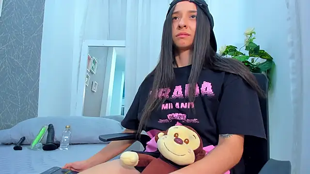 ViictoriiaSaenz webcam