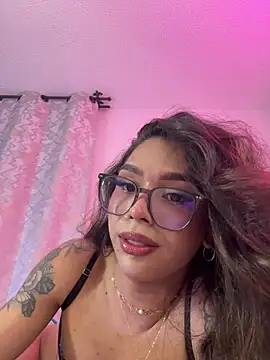 Samantha_Bernardo webcam