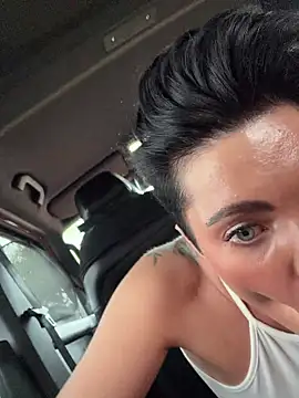 lukelouharvey - LukeLouHarvey's free webcam - UK Sex Cams