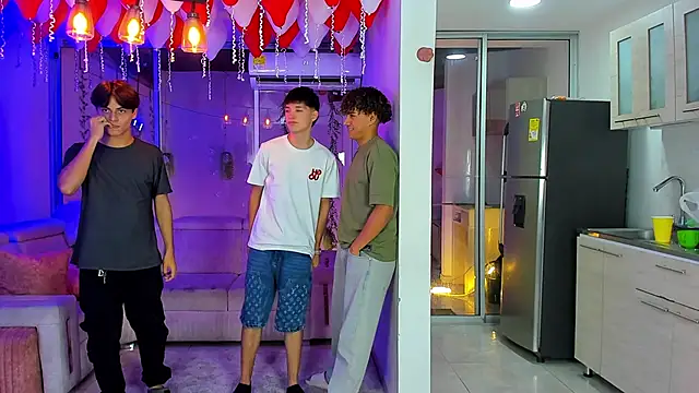 Houseofwarrios webcam