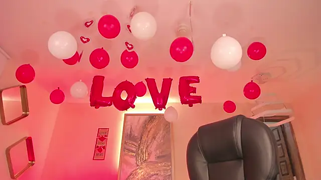 LeahLombardi_ webcam