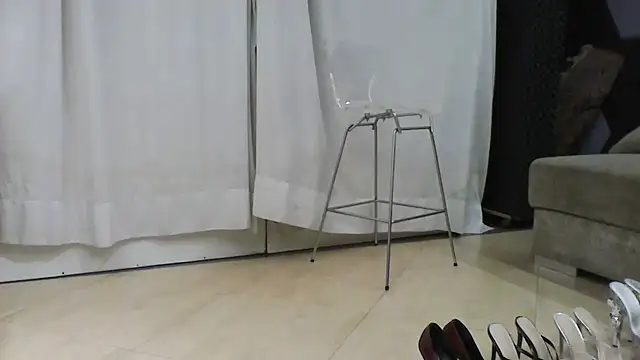 GabriellaManhaes webcam