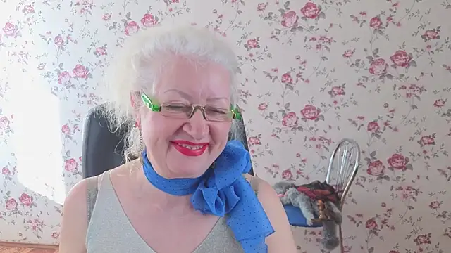 Maya_Mayflower webcam