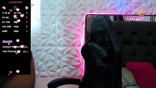 Allie_Vergara webcam