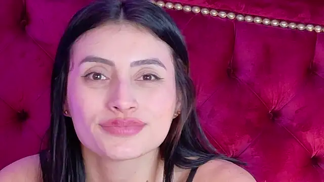 zaragold - ZaraGold's free webcam - UK Sex Cams