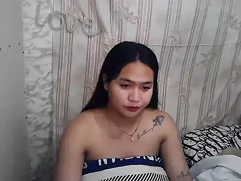 BestCausinEVER2324 webcam