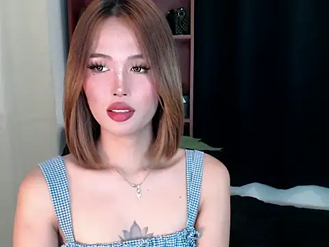 Lara_Salvatore webcam