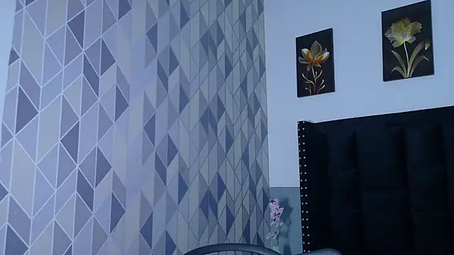 kinkyandsavage webcam