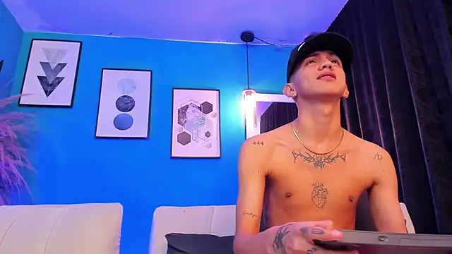 Marcus_and_Tony webcam