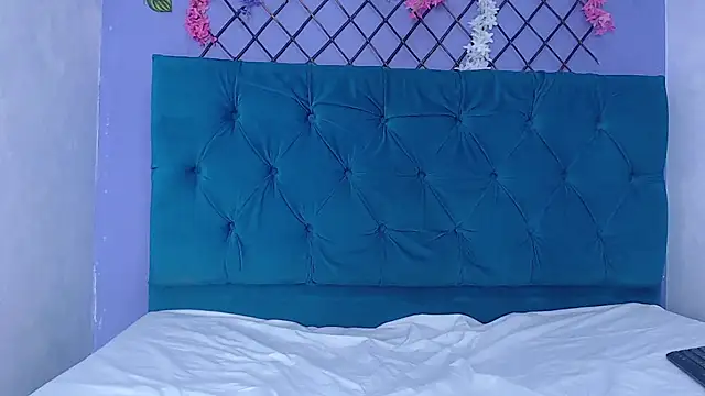 abril_castanocm webcam