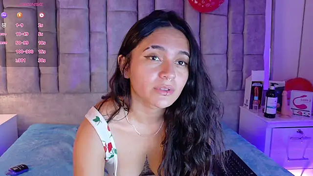 Ayla_Han webcam