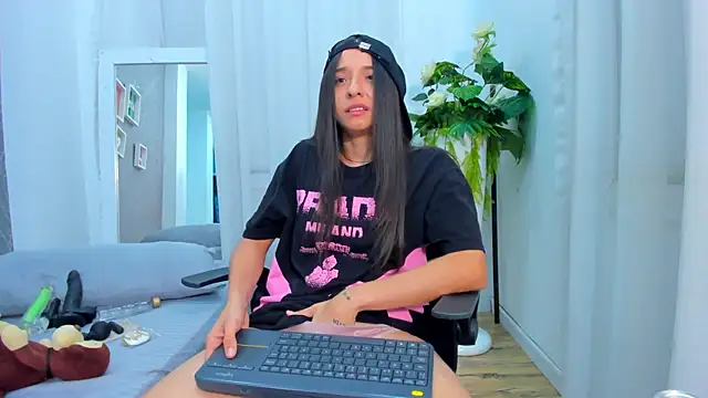 ViictoriiaSaenz webcam