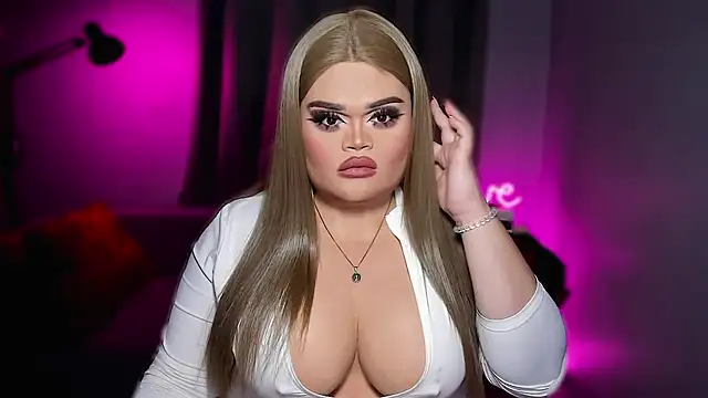 BelindaLove webcam