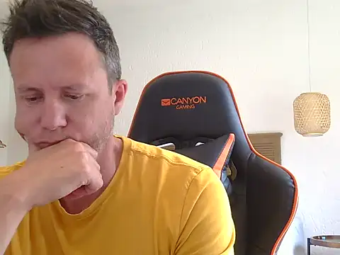 TroyDieselXXX webcam