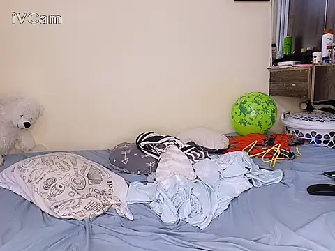 Horny_wifey254 webcam