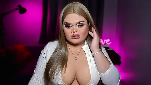 BelindaLove webcam