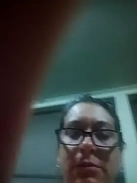 bella8769 (G milf) - Strip Dance for u