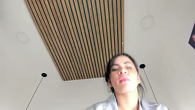 kenyacopper (F young) - SQUIRTING