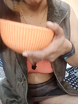 meenu_bhabhi547 webcam