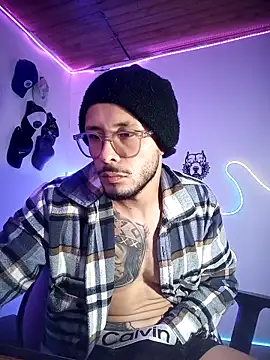 sebastian_horny webcam