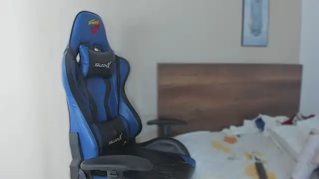 Niicol_Jenner webcam