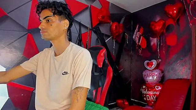 Gay_Red_Room webcam