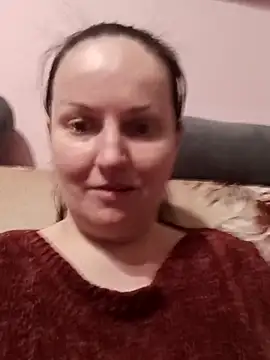 BustyLadyAlma webcam