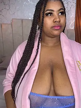 Webcam Model (AinaraJimenez)  is live.Free join now!