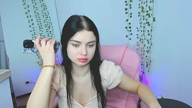 silena_sky - Silena_sky's free webcam