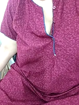 Webcam Model (Tamil_aishu09)  is live.Free join now!