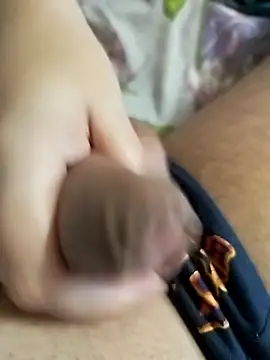 MadaamJizz_DickLewd webcam