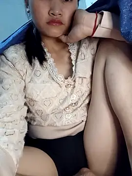 yumyum112 - Yumyum112's free webcam